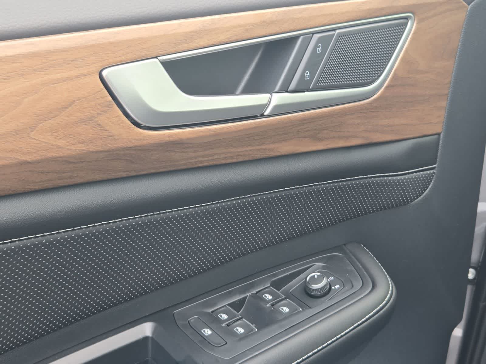 Thumbnail: 2026 Volkswagen Atlas - 35