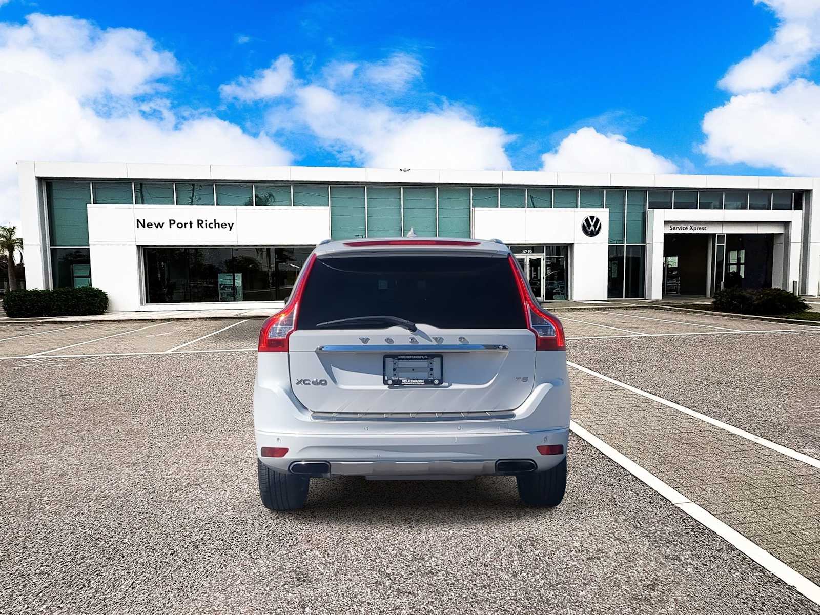 Thumbnail: 2015 Volvo XC60 - 7