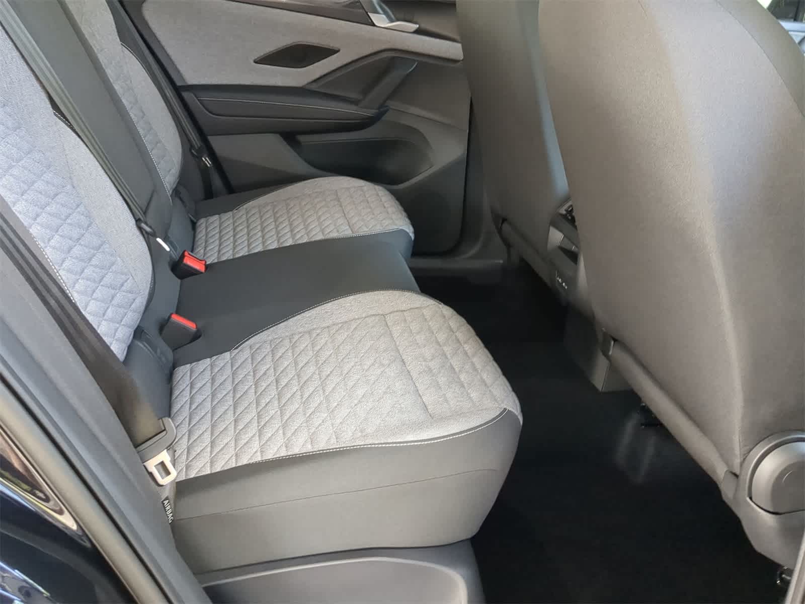 Thumbnail: 2025 Volkswagen Tiguan - 20