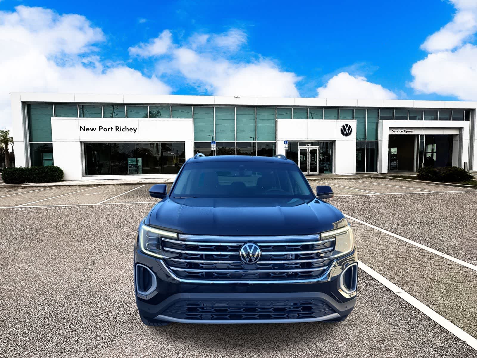 Thumbnail: 2026 Volkswagen Atlas - 3