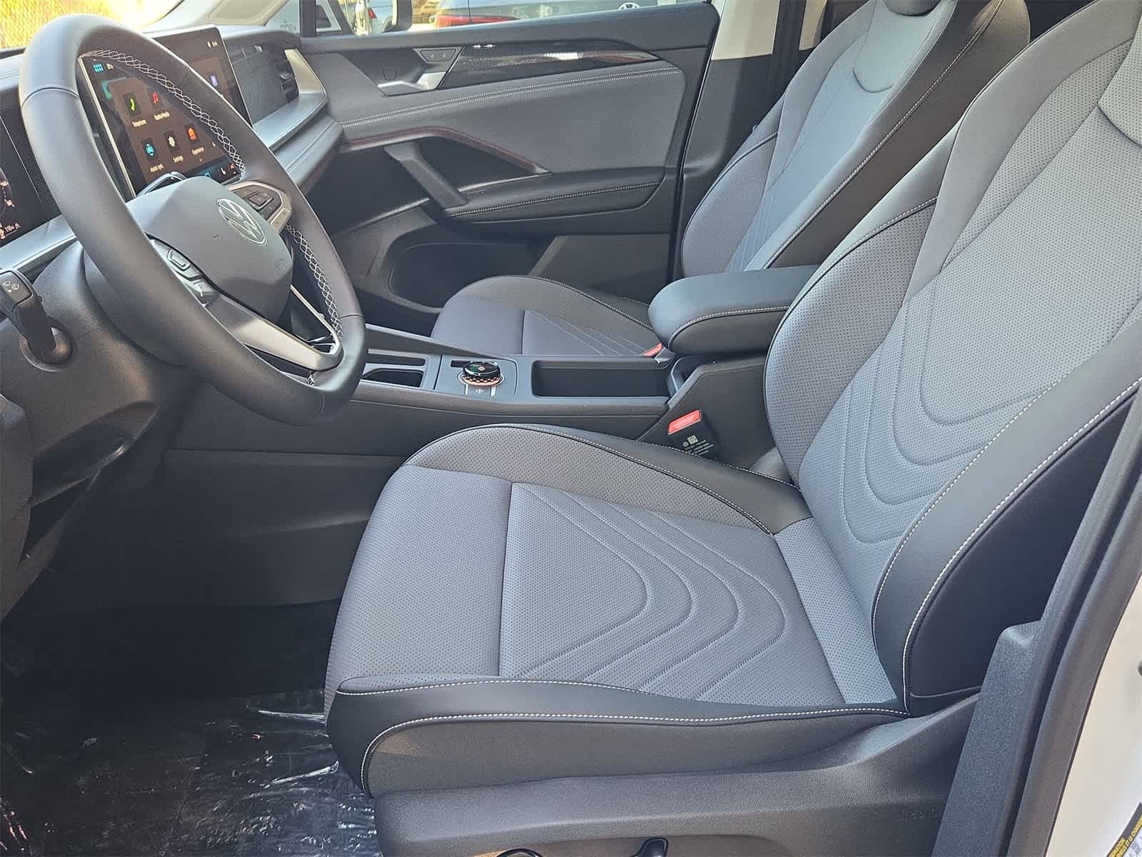 Thumbnail: 2026 Volkswagen Tiguan - 17