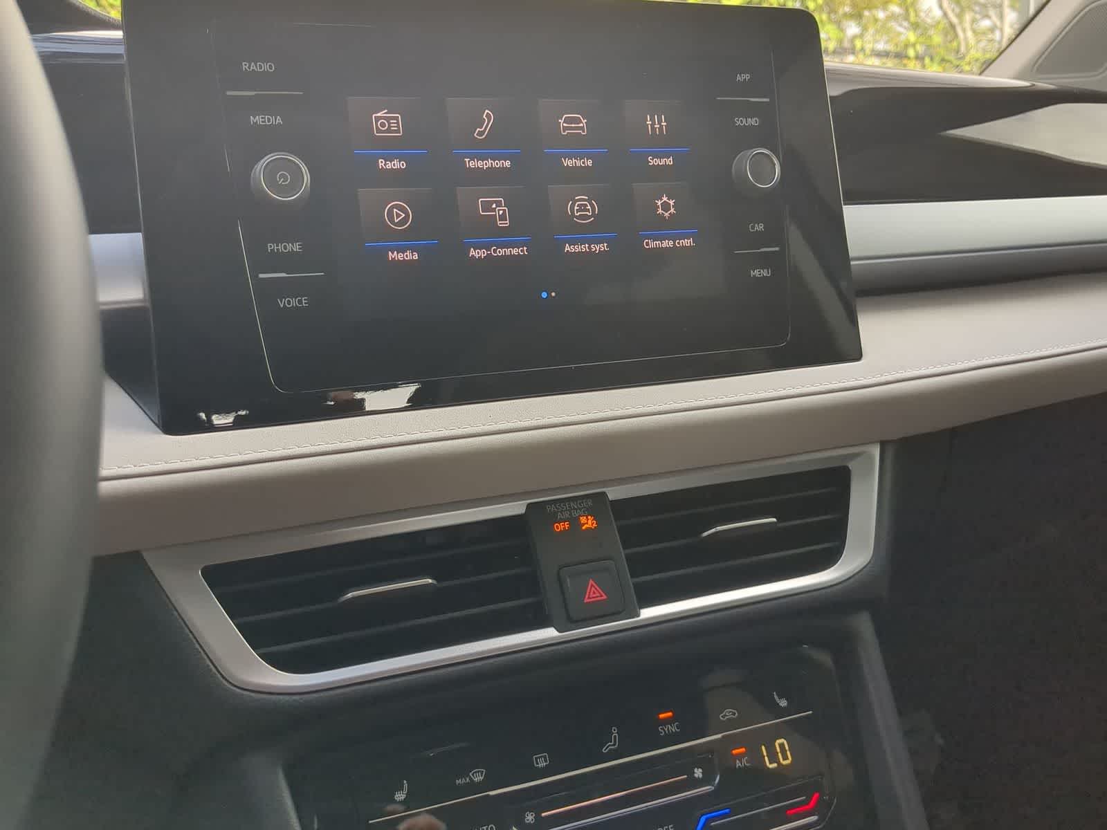 Thumbnail: 2025 Volkswagen Taos - 27