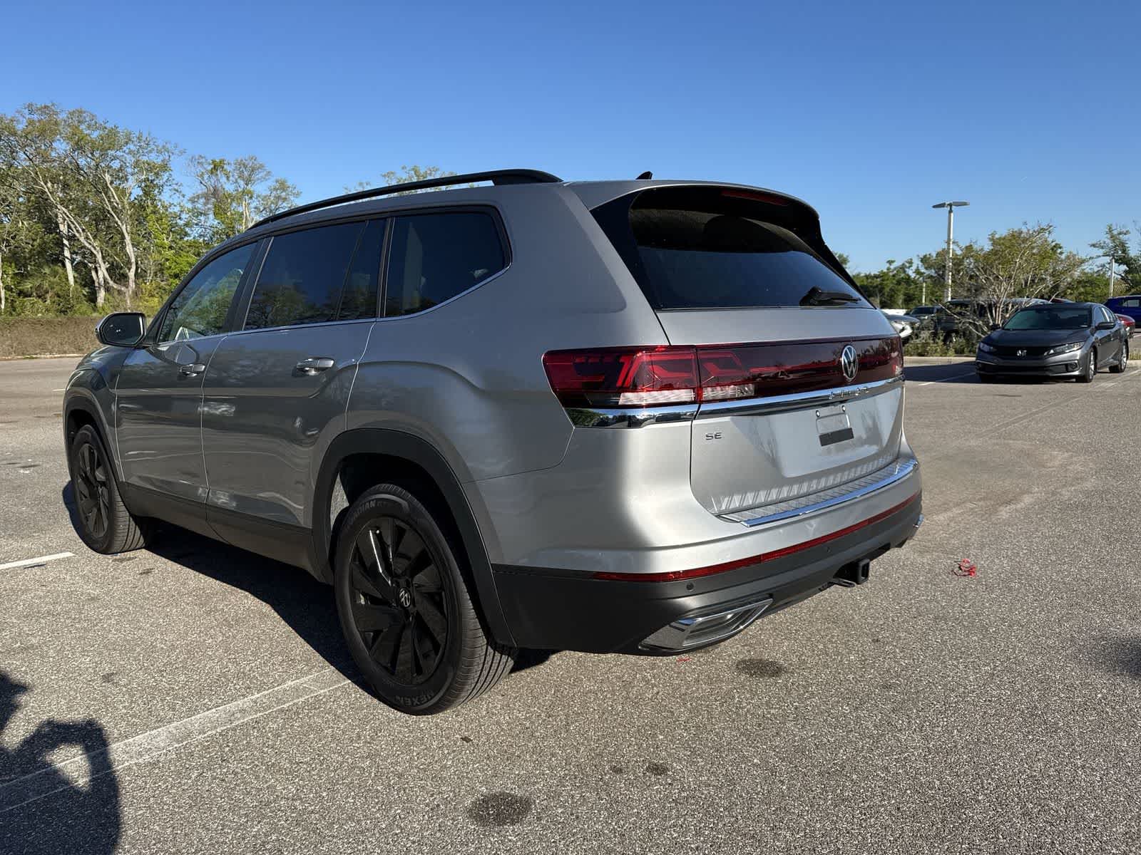 Thumbnail: 2026 Volkswagen Atlas - 4