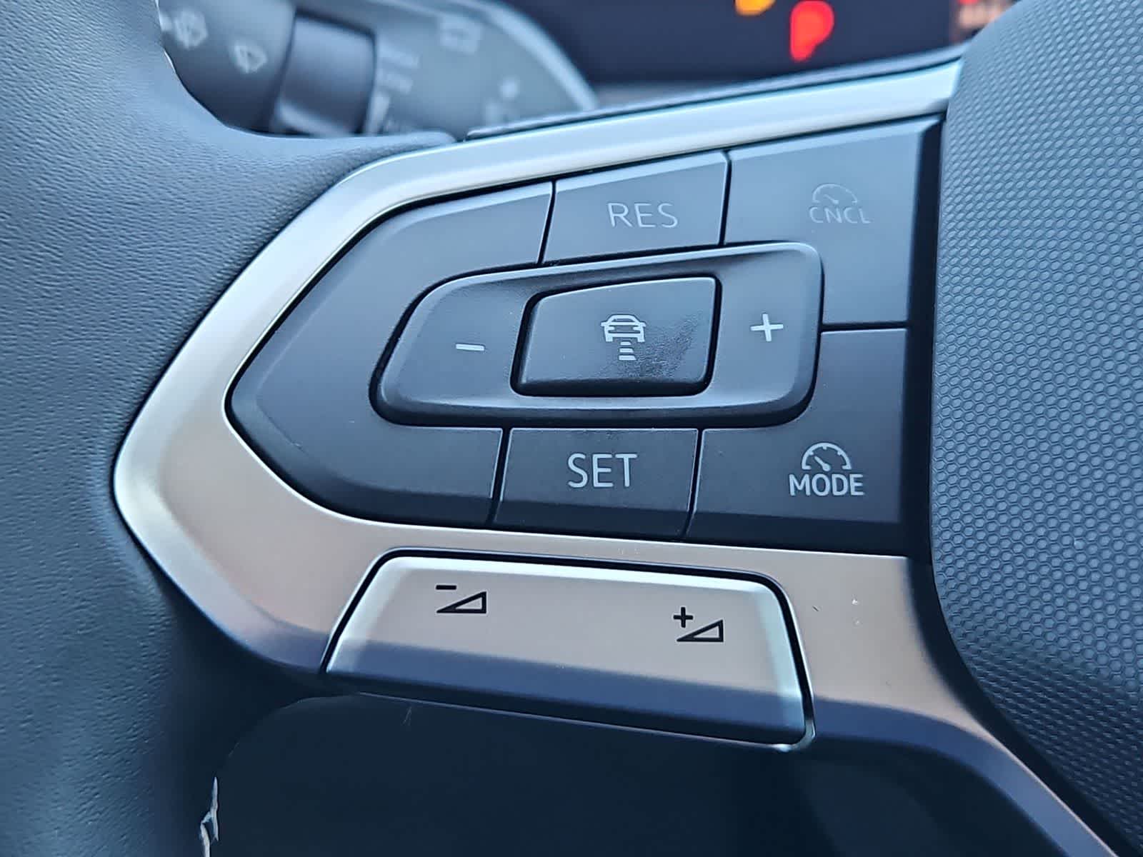 Thumbnail: 2026 Volkswagen Tiguan - 24