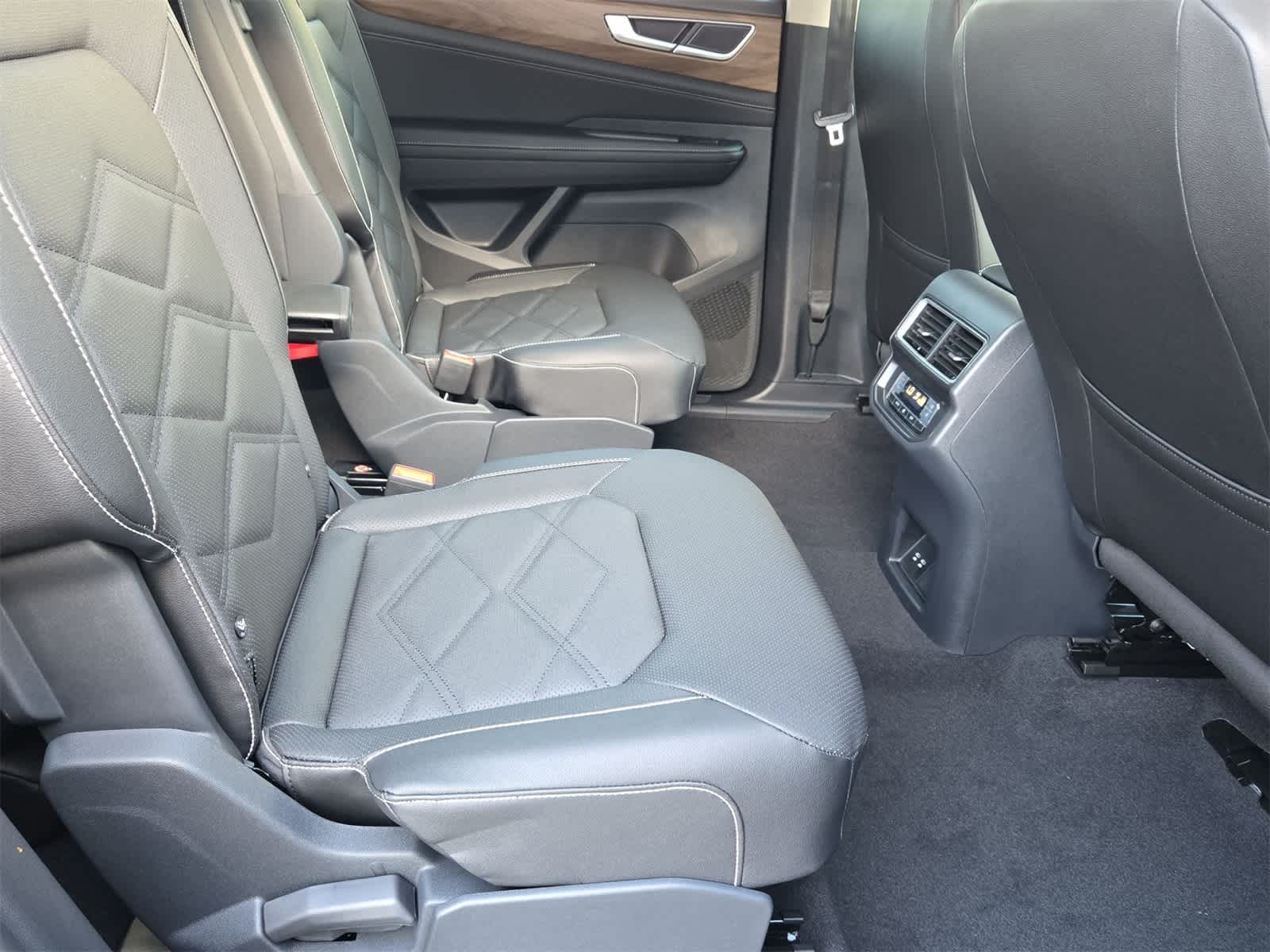 Thumbnail: 2026 Volkswagen Atlas - 19