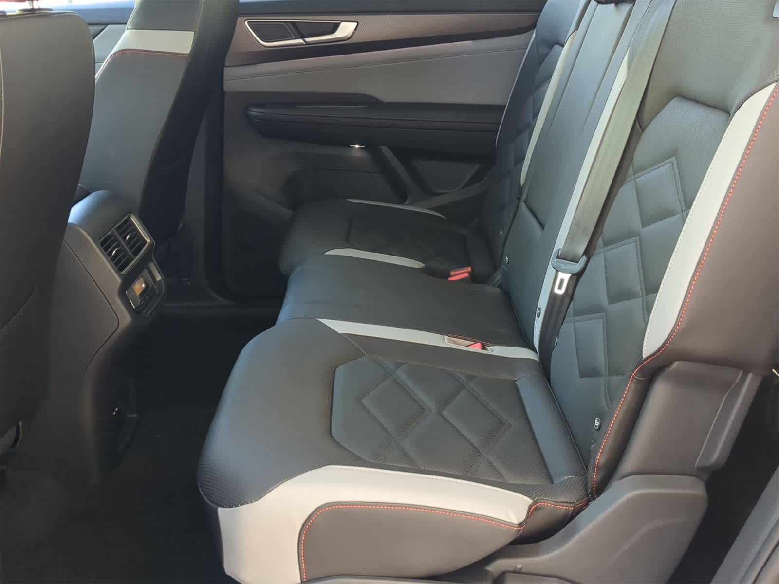Thumbnail: 2025 Volkswagen Atlas - 20