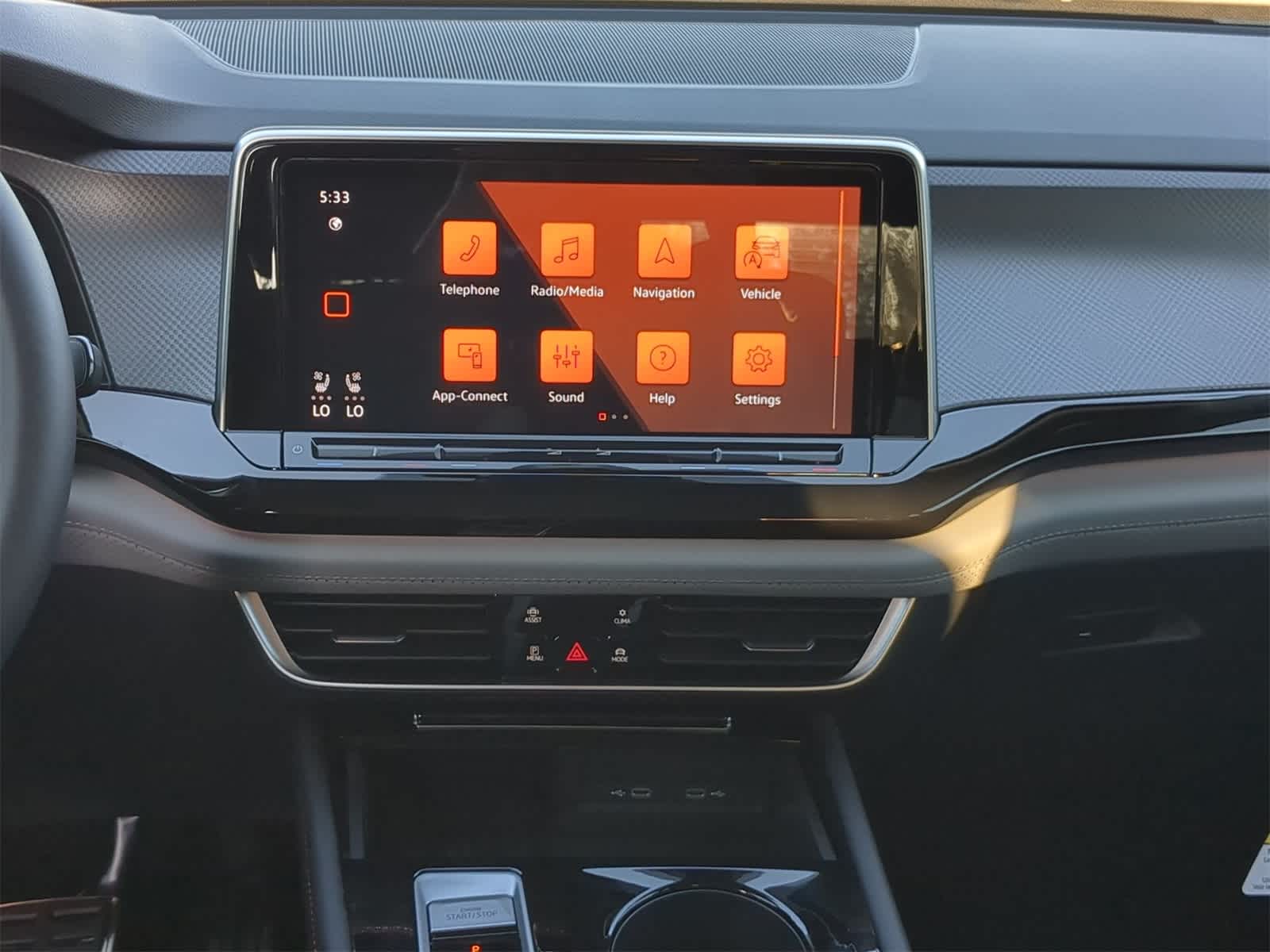 Thumbnail: 2025 Volkswagen Atlas - 30