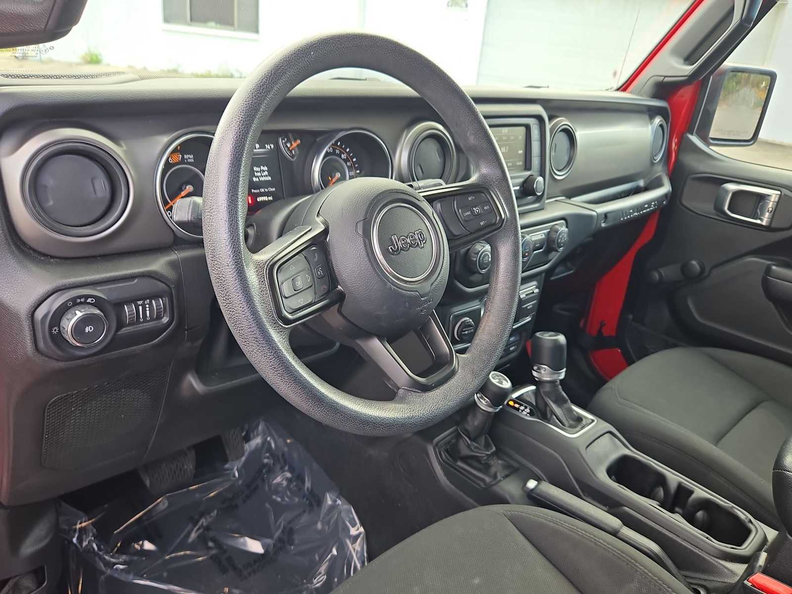 Thumbnail: 2021 Jeep Wrangler - 10