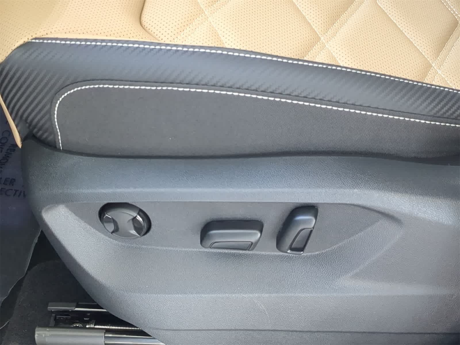 Thumbnail: 2025 Volkswagen Atlas - 18