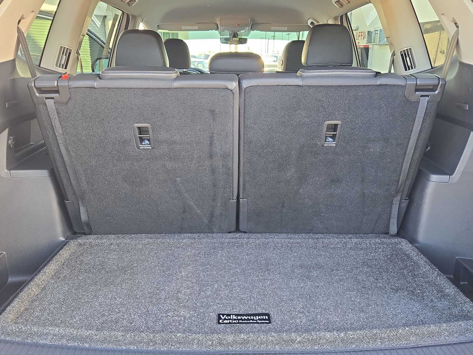 Thumbnail: 2023 Volkswagen Atlas - 32