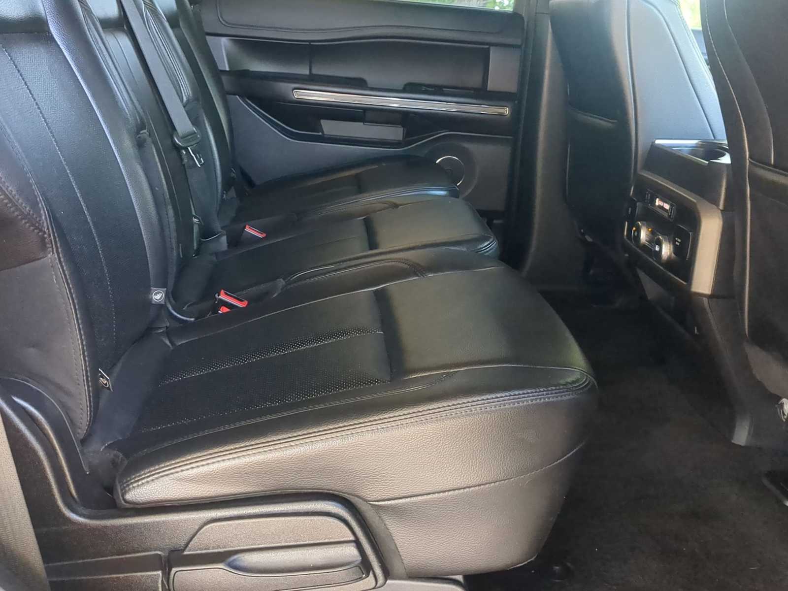 Thumbnail: 2020 Ford Expedition - 21
