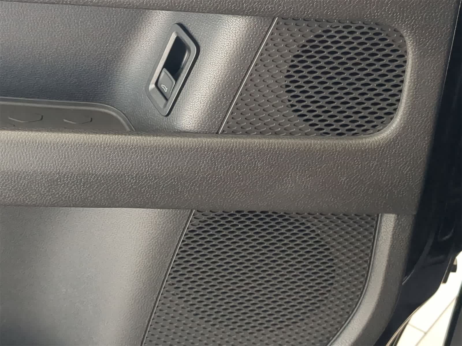 Thumbnail: 2025 Volkswagen ID.Buzz - 26