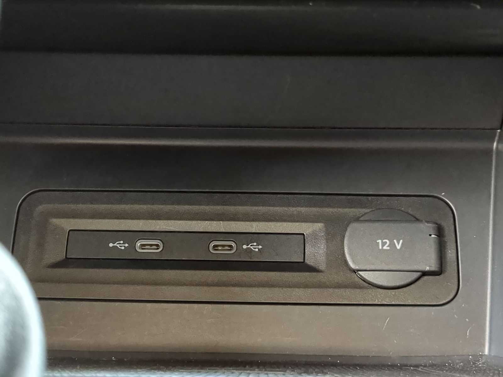 Thumbnail: 2022 Volkswagen Atlas - 31