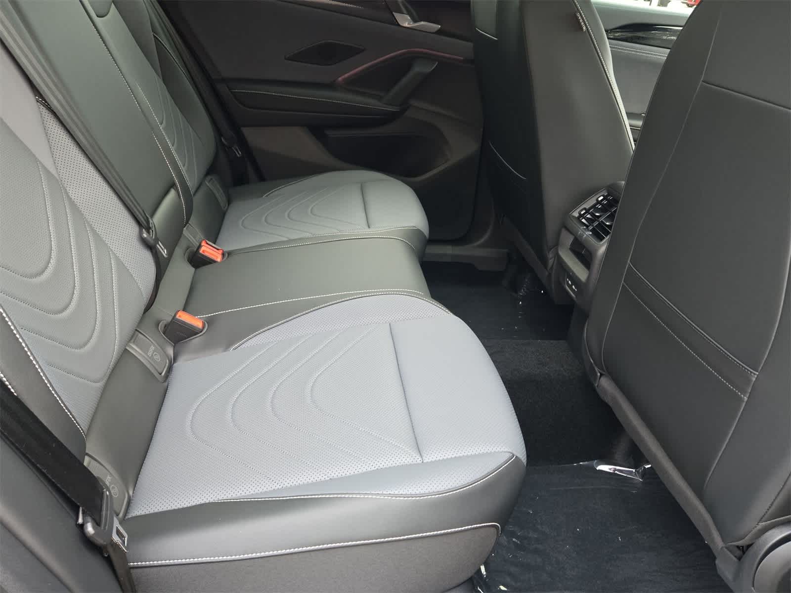 Thumbnail: 2025 Volkswagen Tiguan - 22