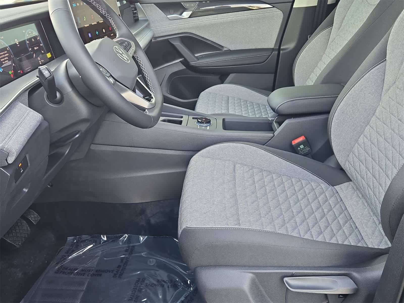 Thumbnail: 2025 Volkswagen Tiguan - 17