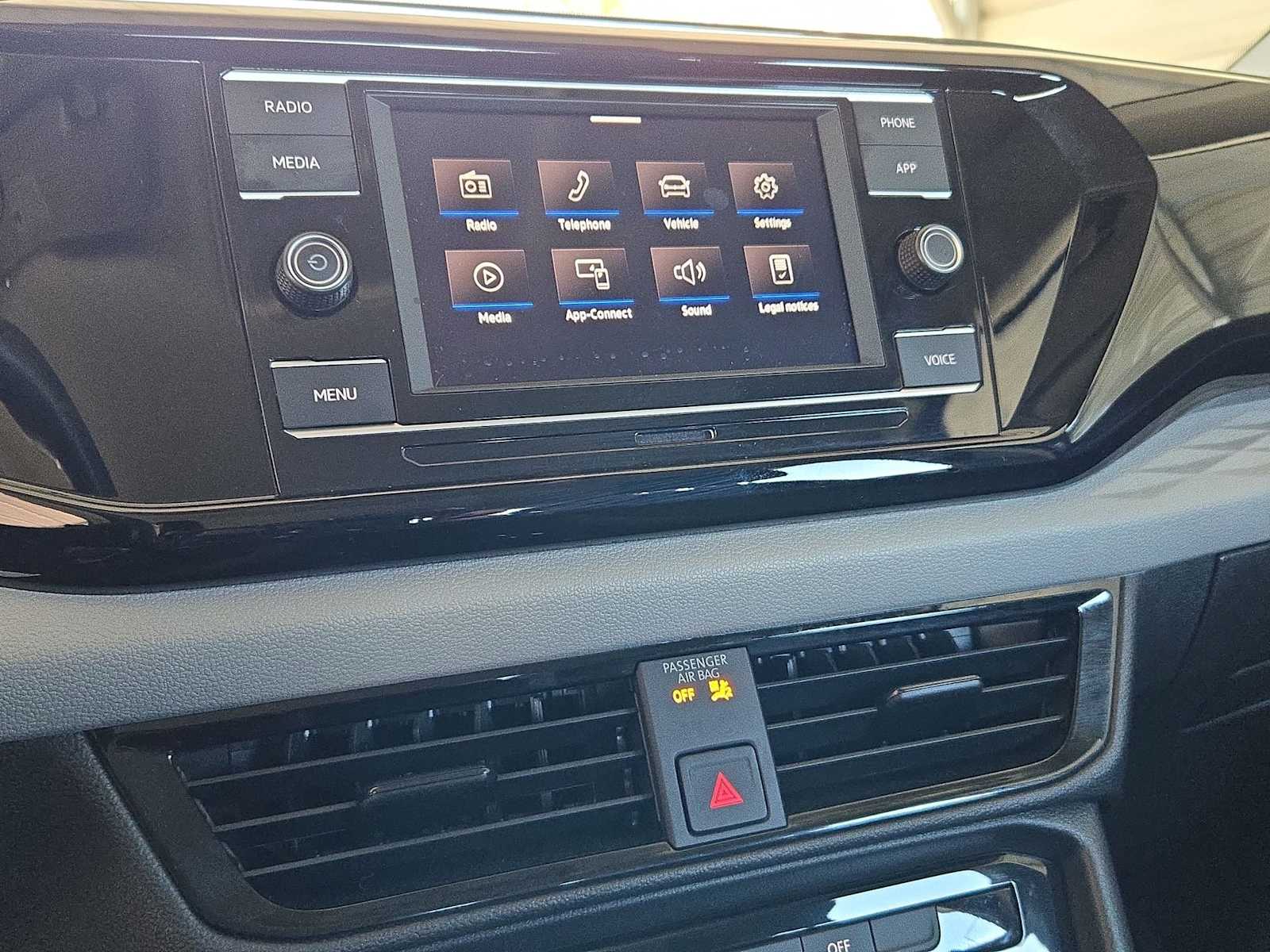 Thumbnail: 2023 Volkswagen Taos - 25