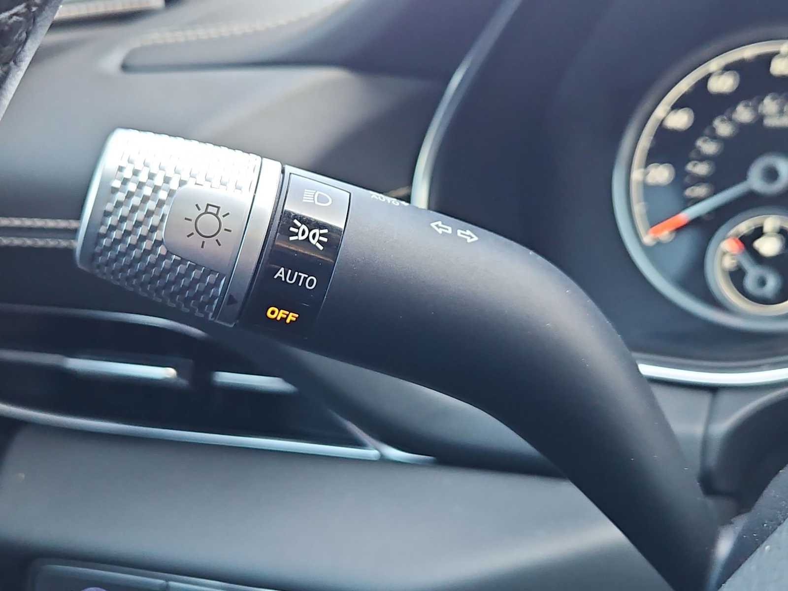 Thumbnail: 2024 Genesis GV80 - 29