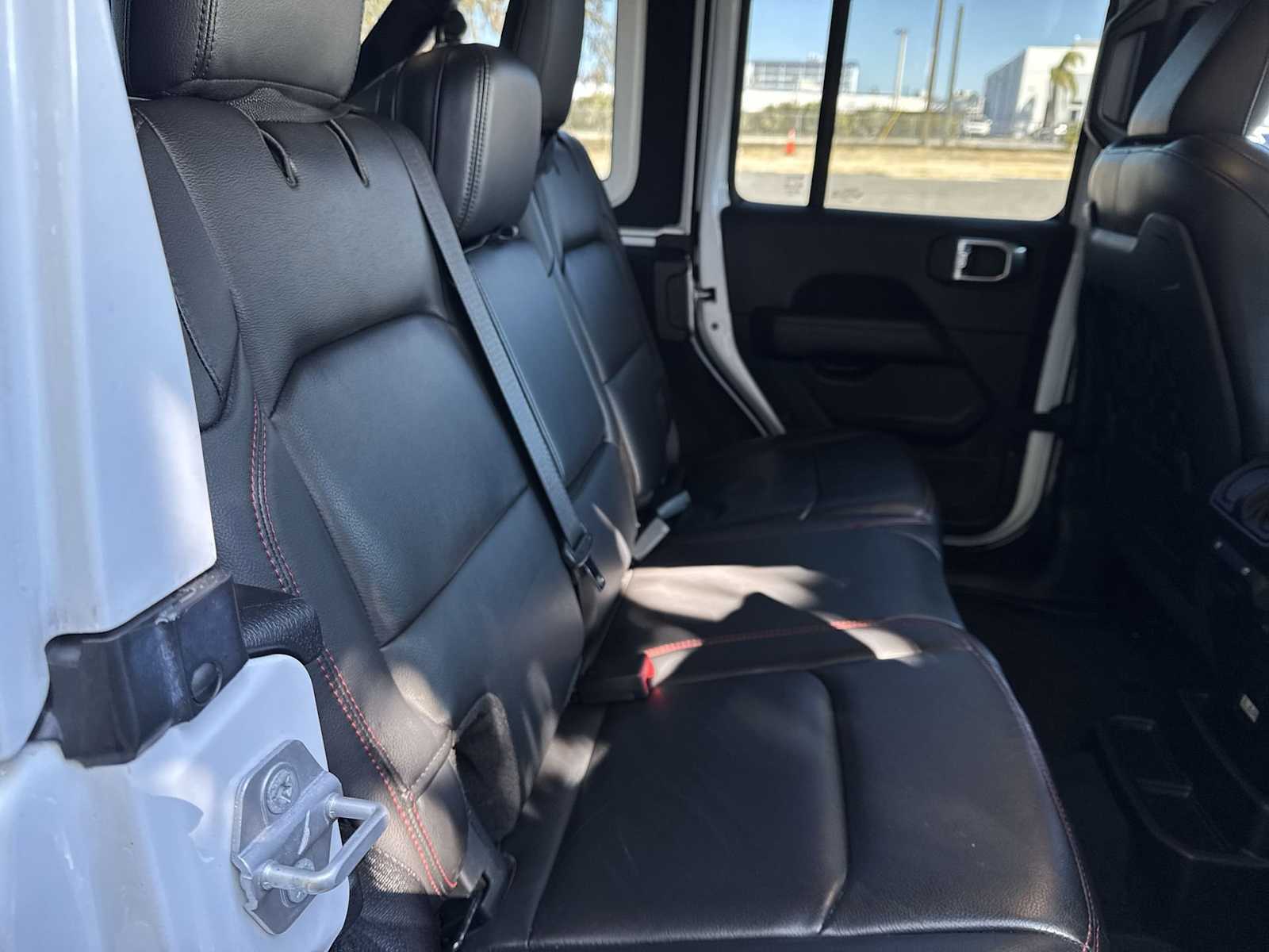 Thumbnail: 2019 Jeep Wrangler - 19