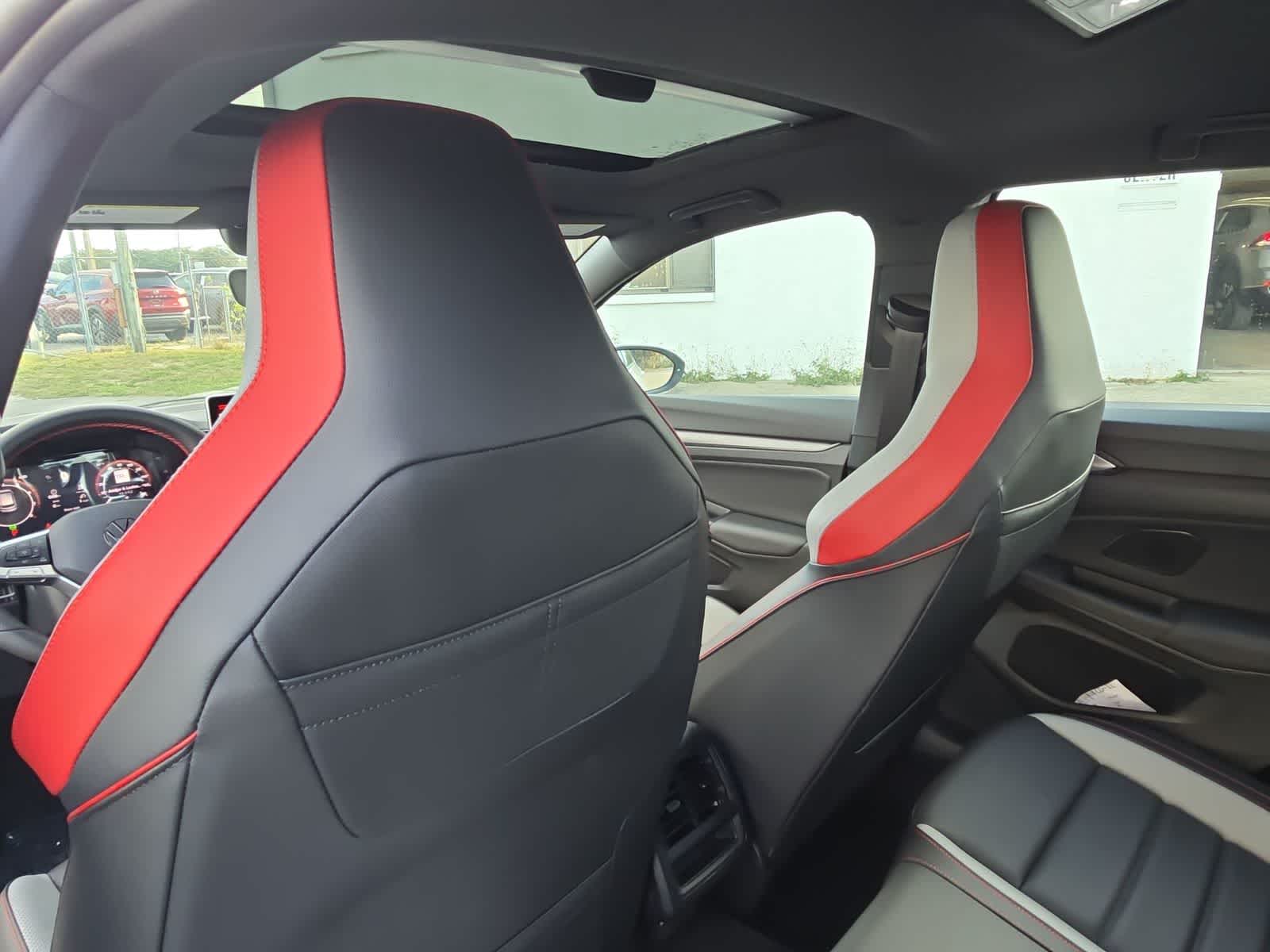 Thumbnail: 2026 Volkswagen Golf - 26