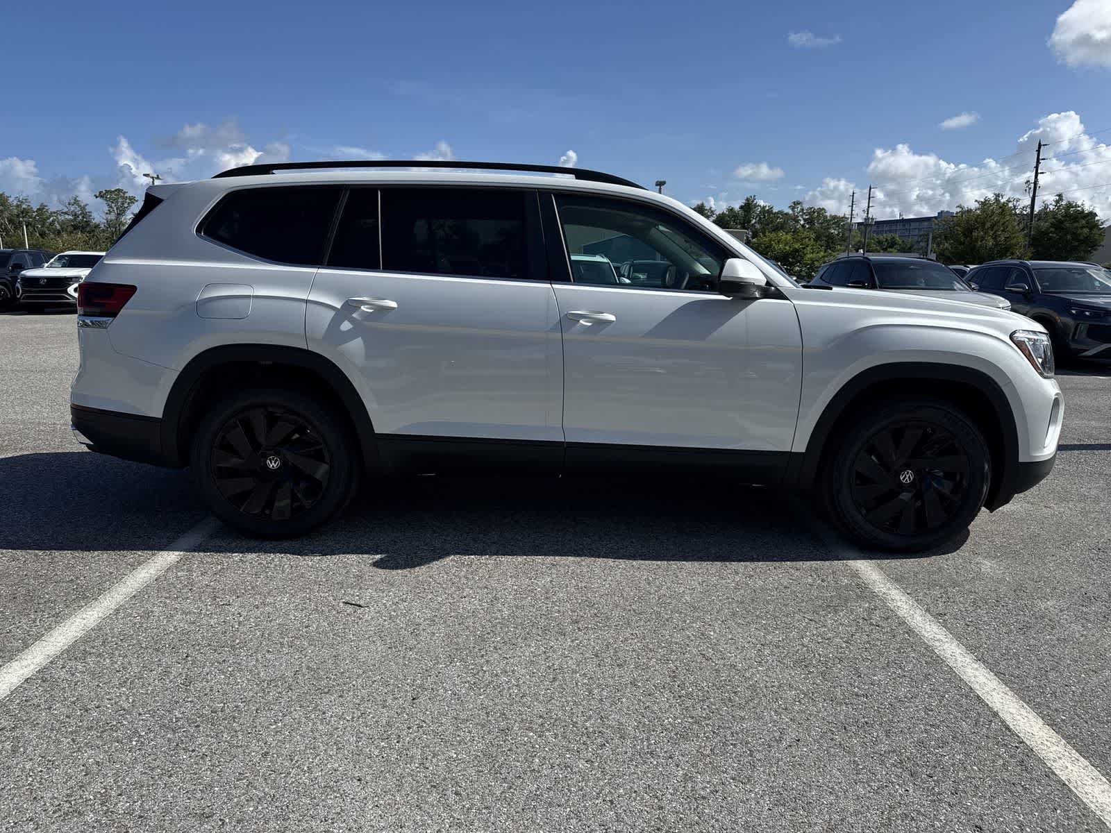 Thumbnail: 2026 Volkswagen Atlas - 7