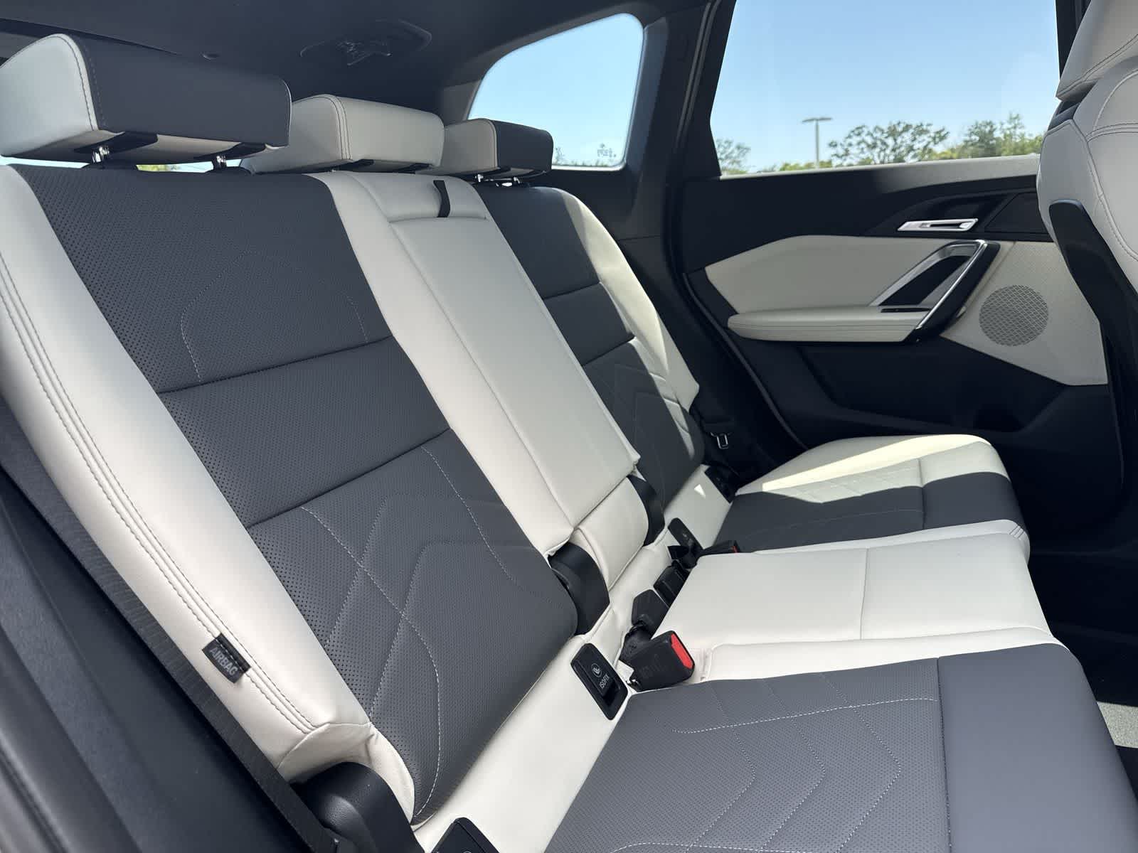 Thumbnail: 2026 BMW X1 - 18