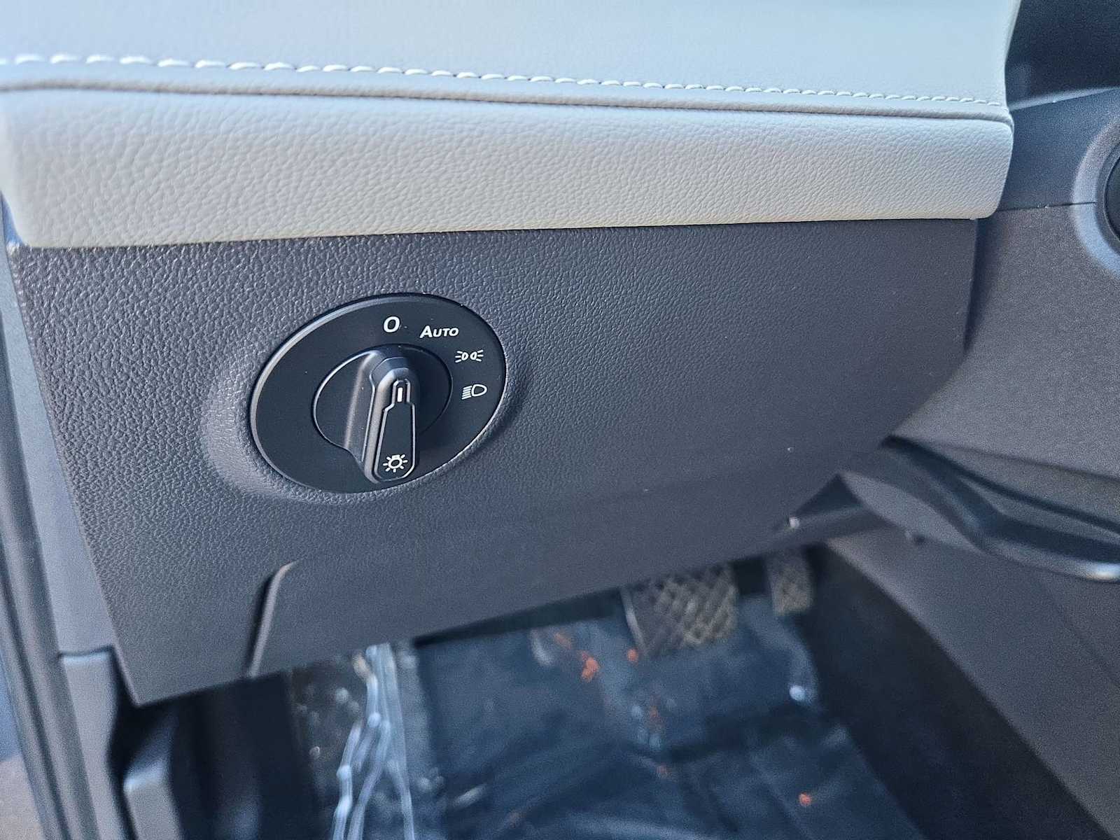 Thumbnail: 2024 Volkswagen Taos - 34