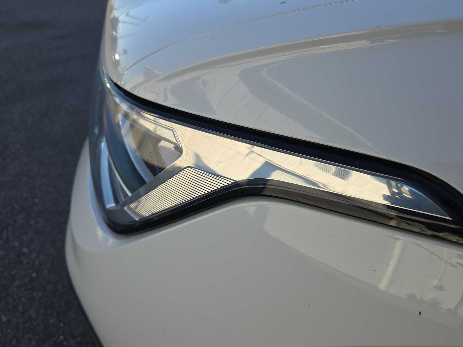 Thumbnail: 2024 Volkswagen Tiguan - 11