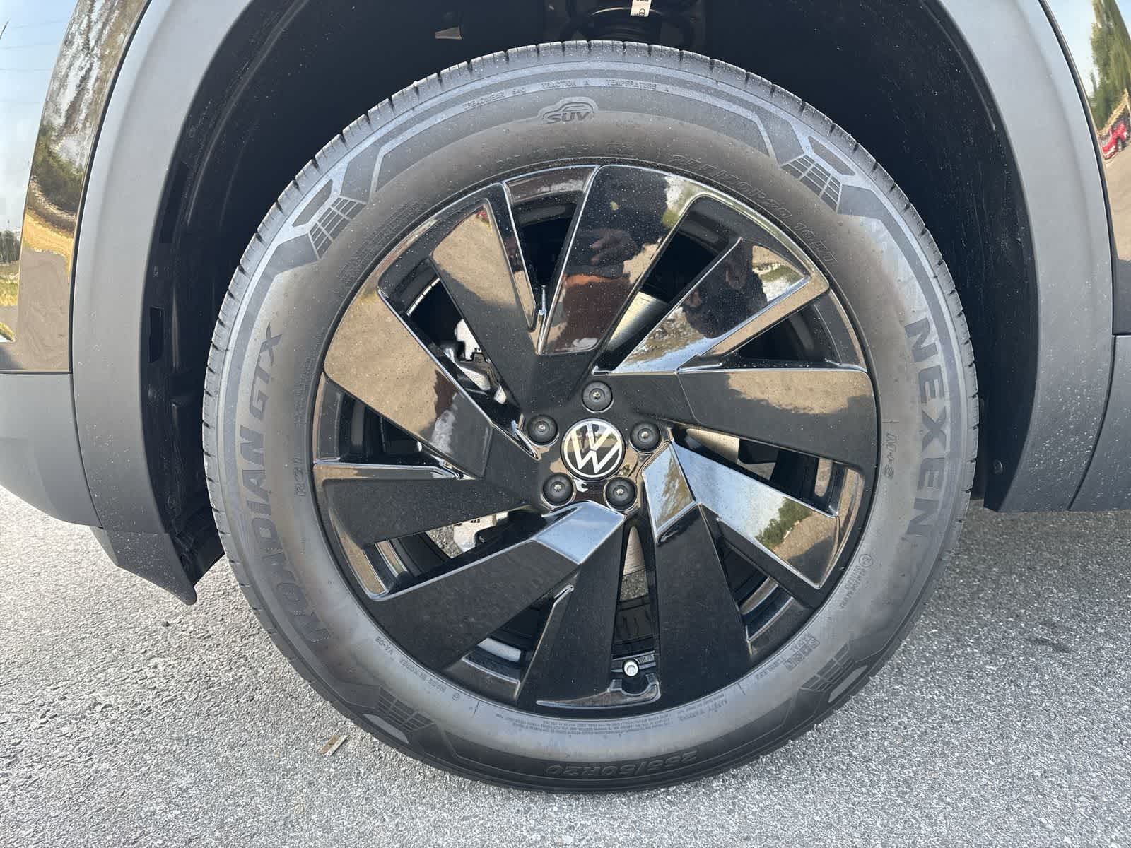 Thumbnail: 2026 Volkswagen Atlas - 12