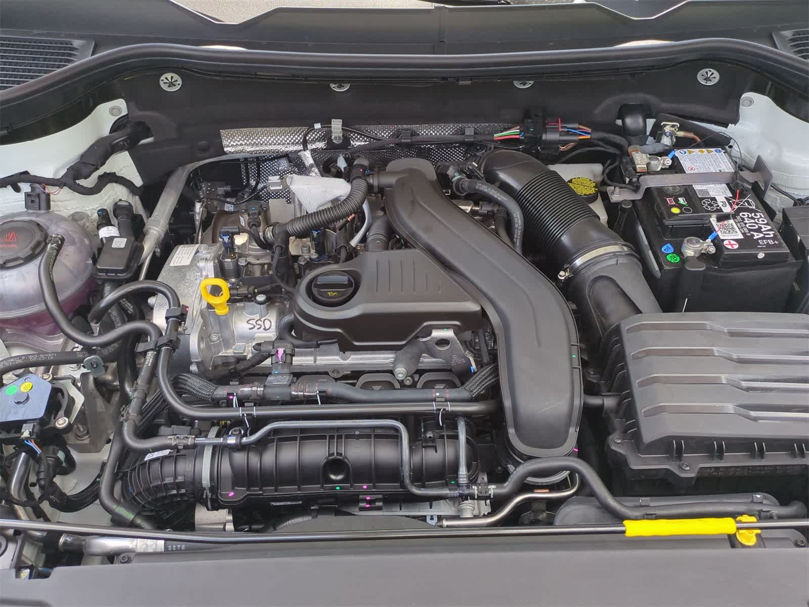 Thumbnail: 2025 Volkswagen Taos - 15