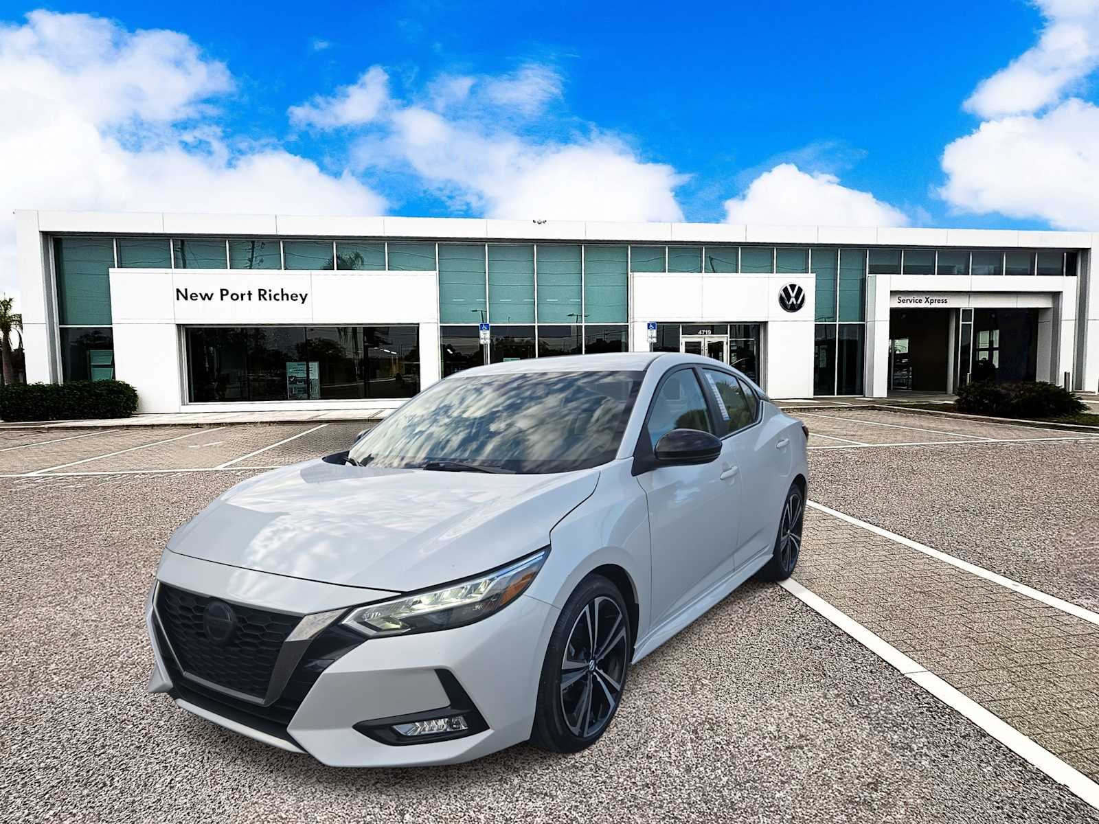 Thumbnail: 2023 Nissan Sentra - 4