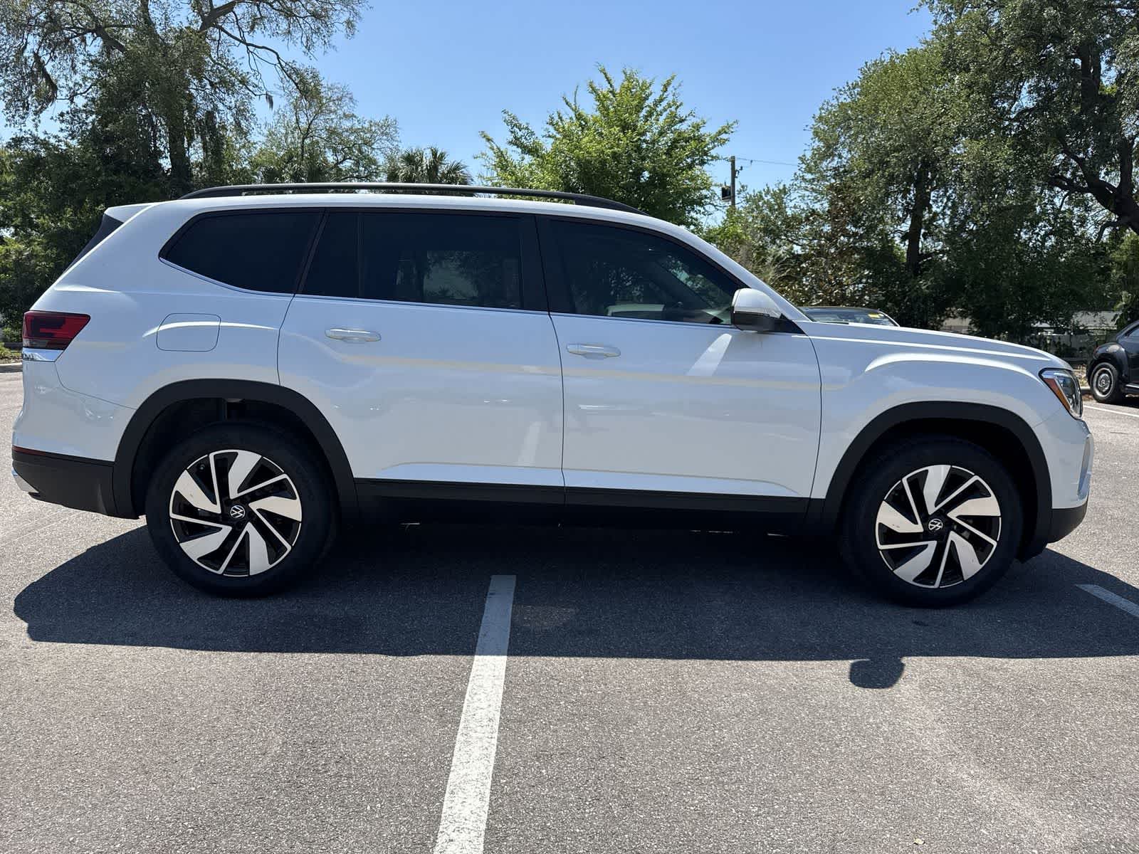 Thumbnail: 2026 Volkswagen Atlas - 15