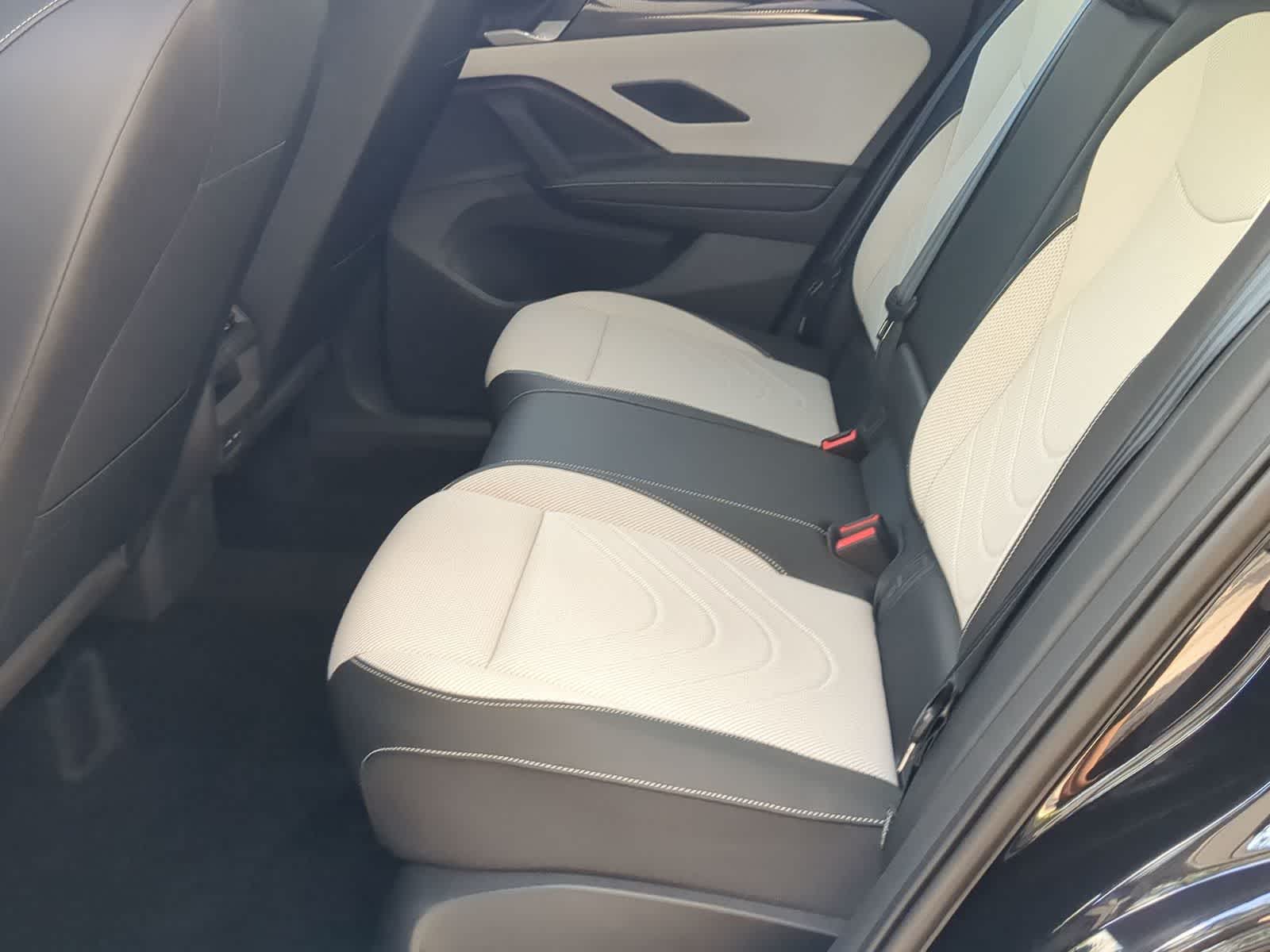 Thumbnail: 2025 Volkswagen Tiguan - 20