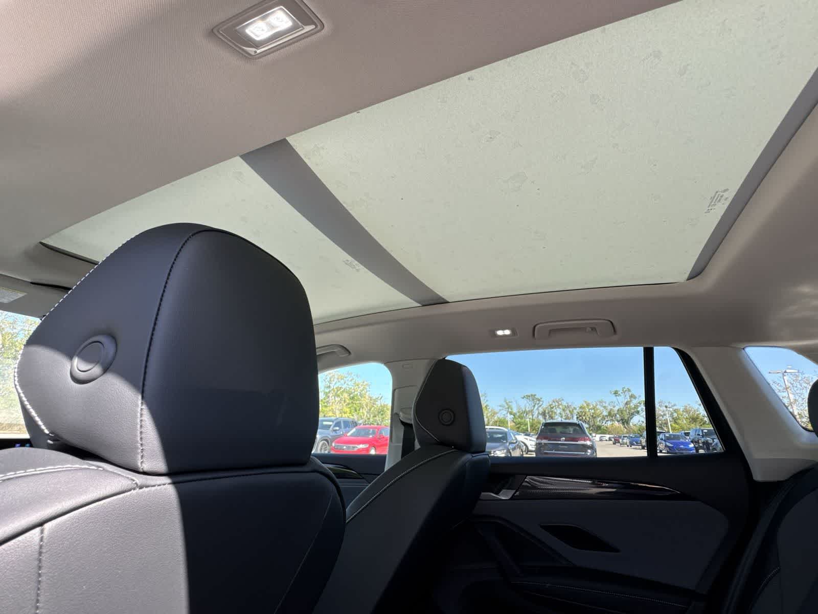 Thumbnail: 2026 Volkswagen Tiguan - 18