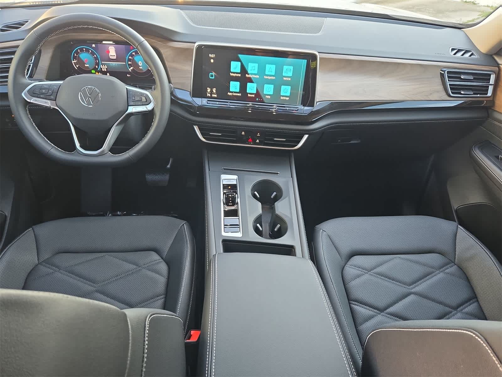 Thumbnail: 2026 Volkswagen Atlas - 16