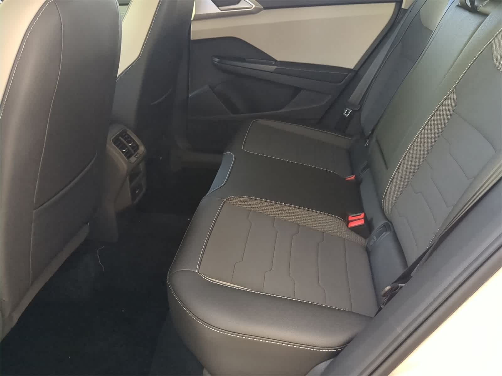 Thumbnail: 2025 Volkswagen Taos - 19