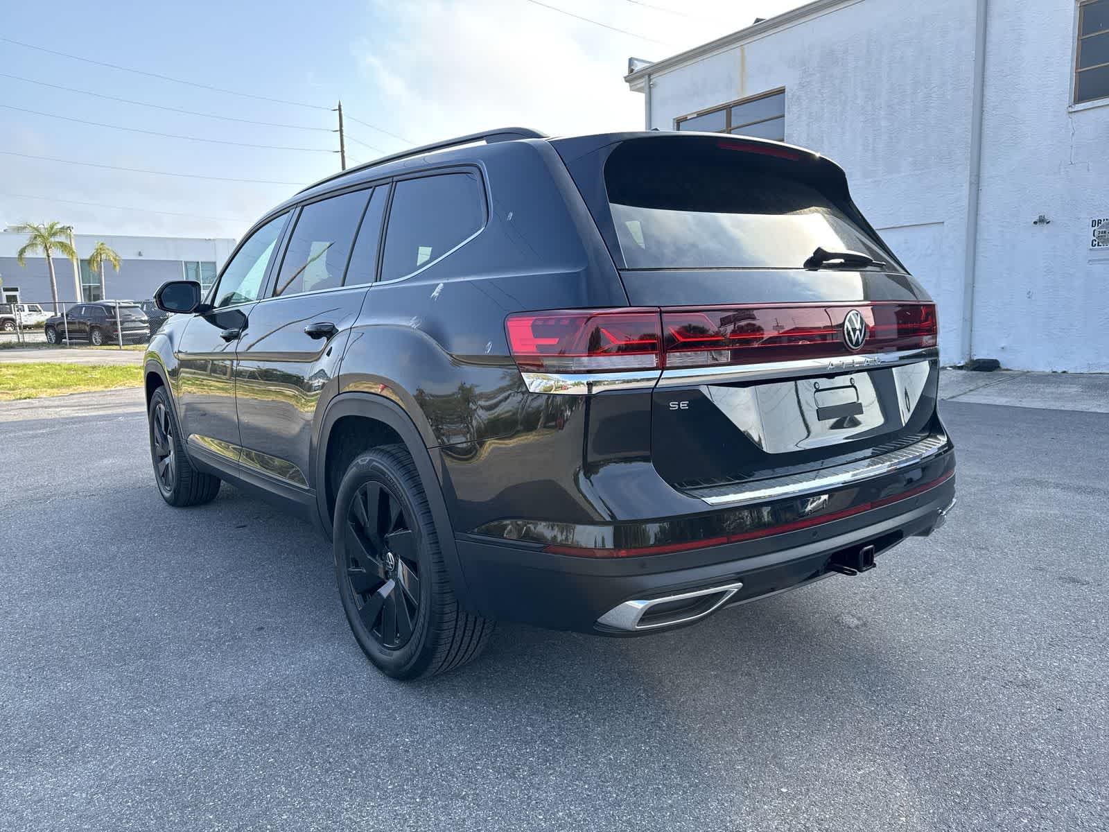 Thumbnail: 2026 Volkswagen Atlas - 4