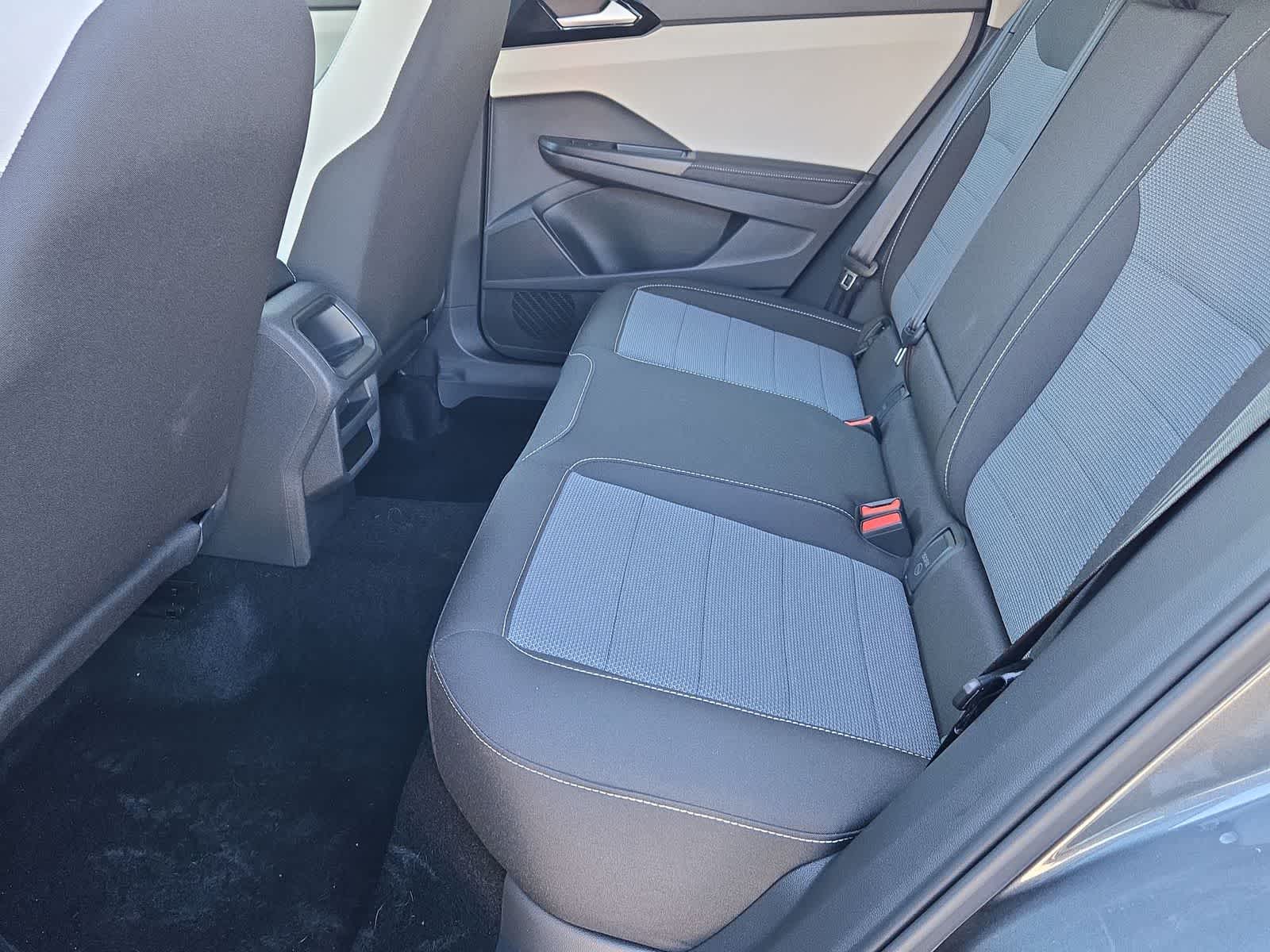 Thumbnail: 2025 Volkswagen Taos - 19