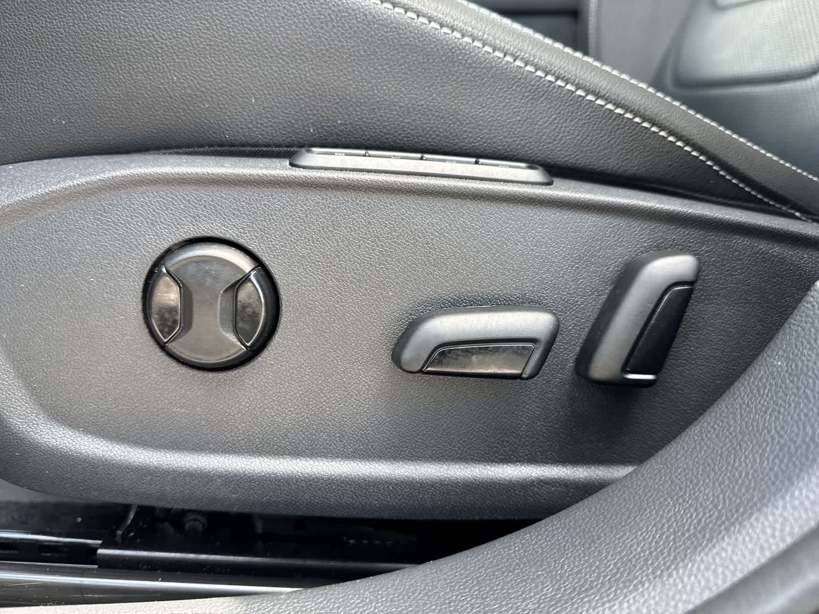 Thumbnail: 2024 Volkswagen Jetta - 41