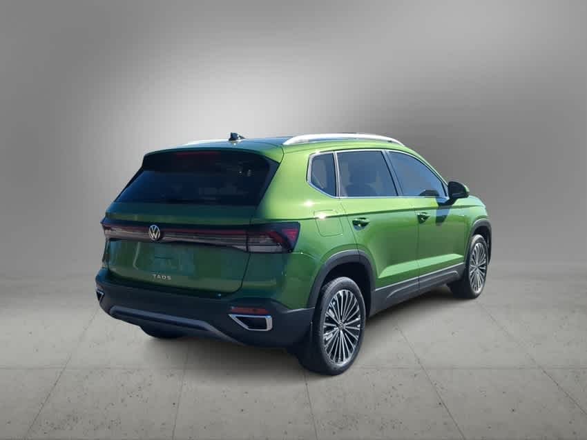 Thumbnail: 2025 Volkswagen Taos - 8