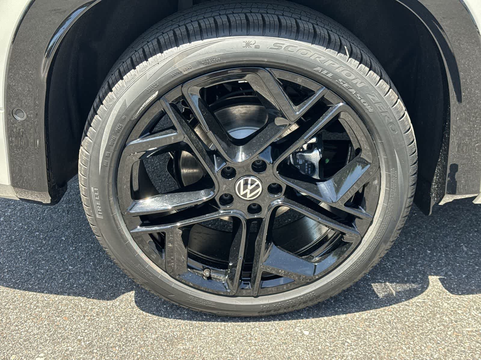 Thumbnail: 2026 Volkswagen Tiguan - 12
