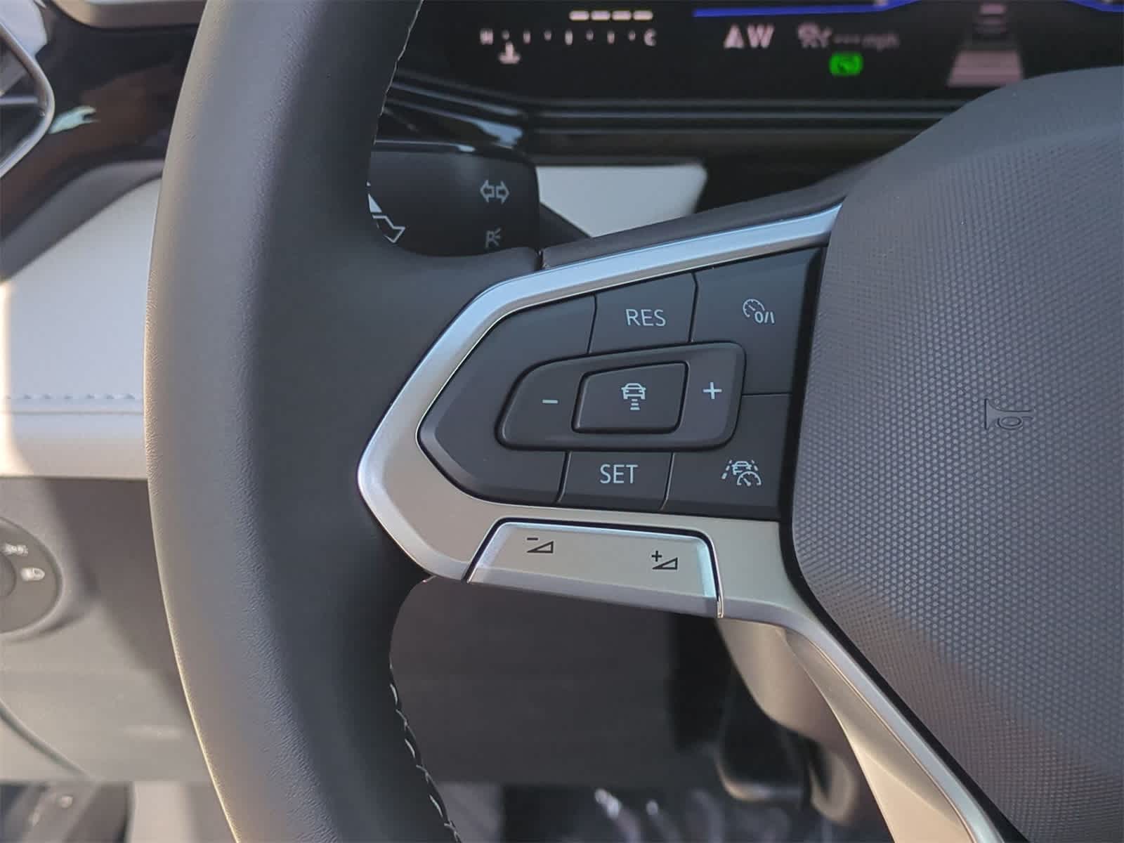 Thumbnail: 2025 Volkswagen Taos - 24