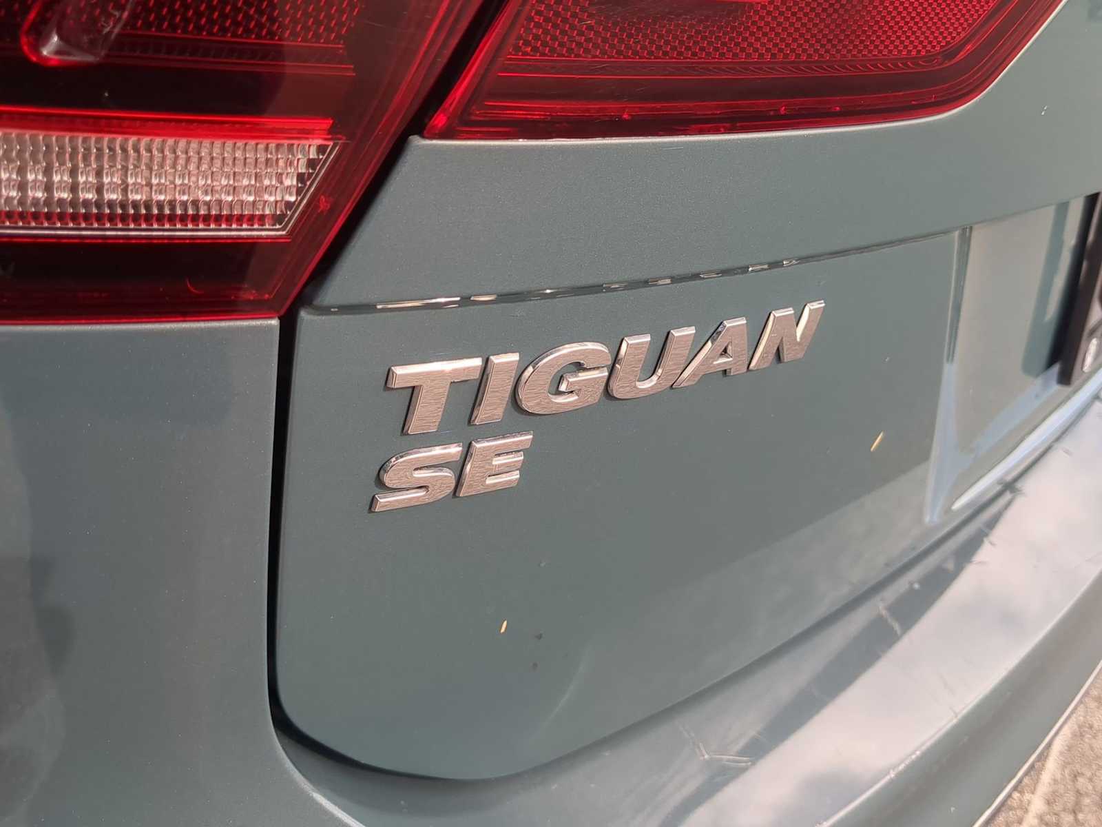 Thumbnail: 2020 Volkswagen Tiguan - 13