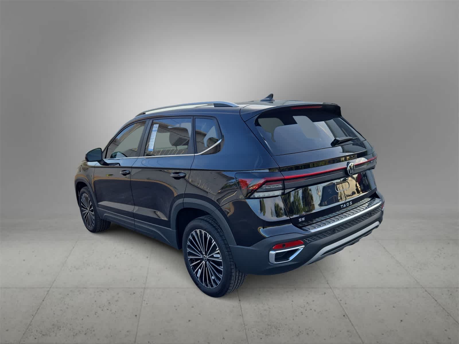 Thumbnail: 2025 Volkswagen Taos - 6