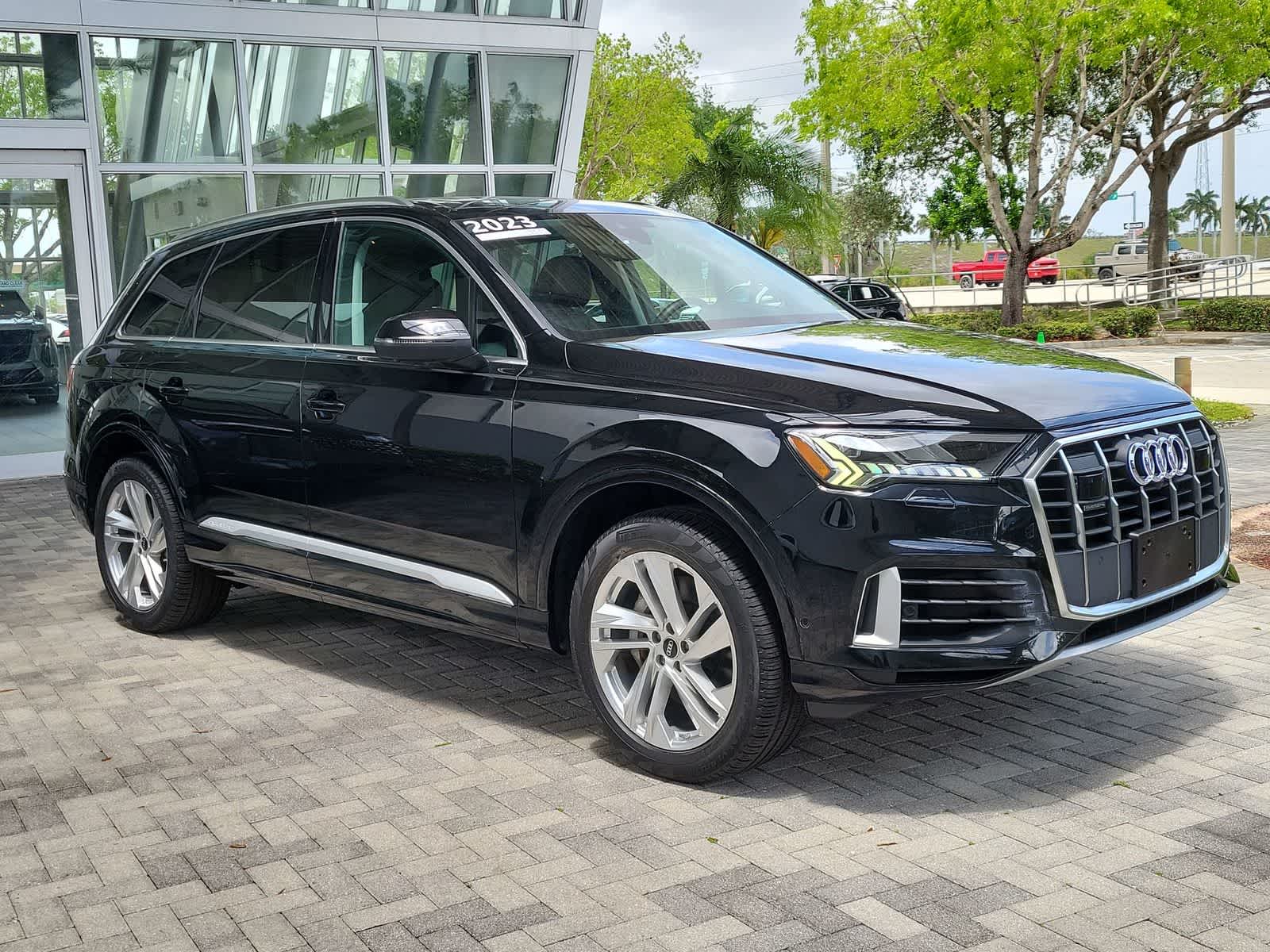 Thumbnail: 2023 Audi Q7 - 2
