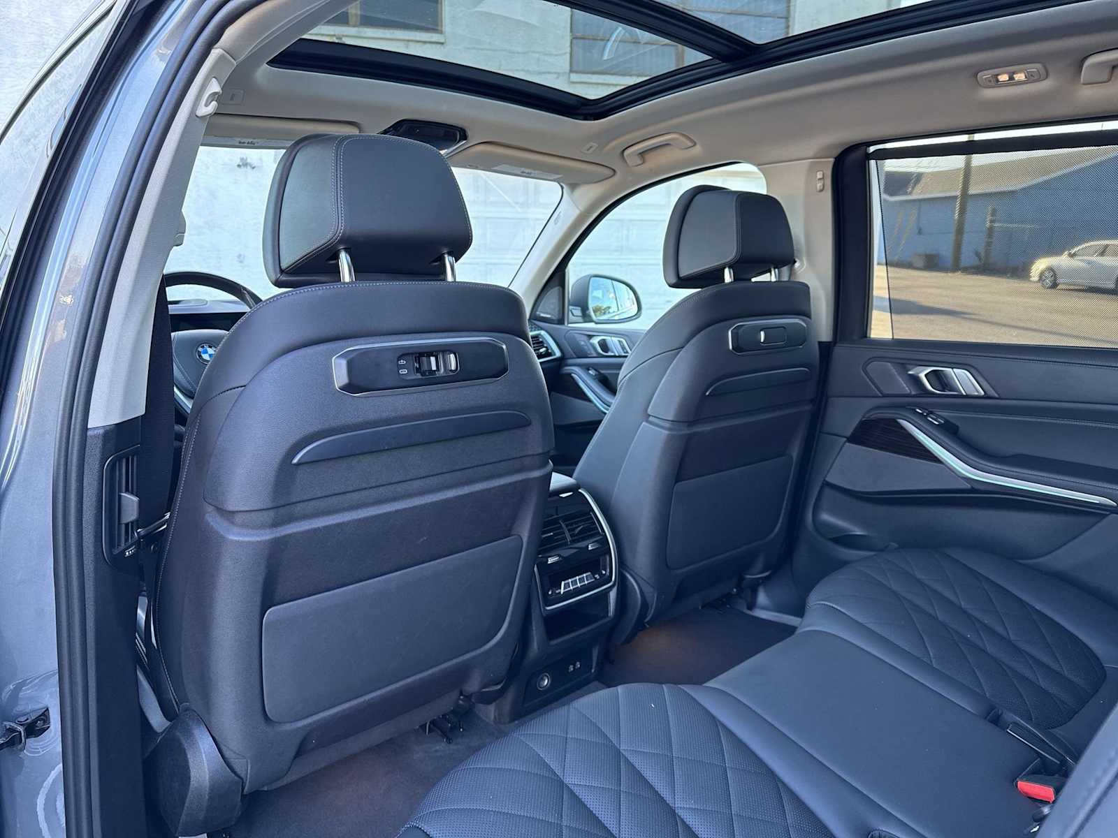 Thumbnail: 2024 BMW X7 - 17