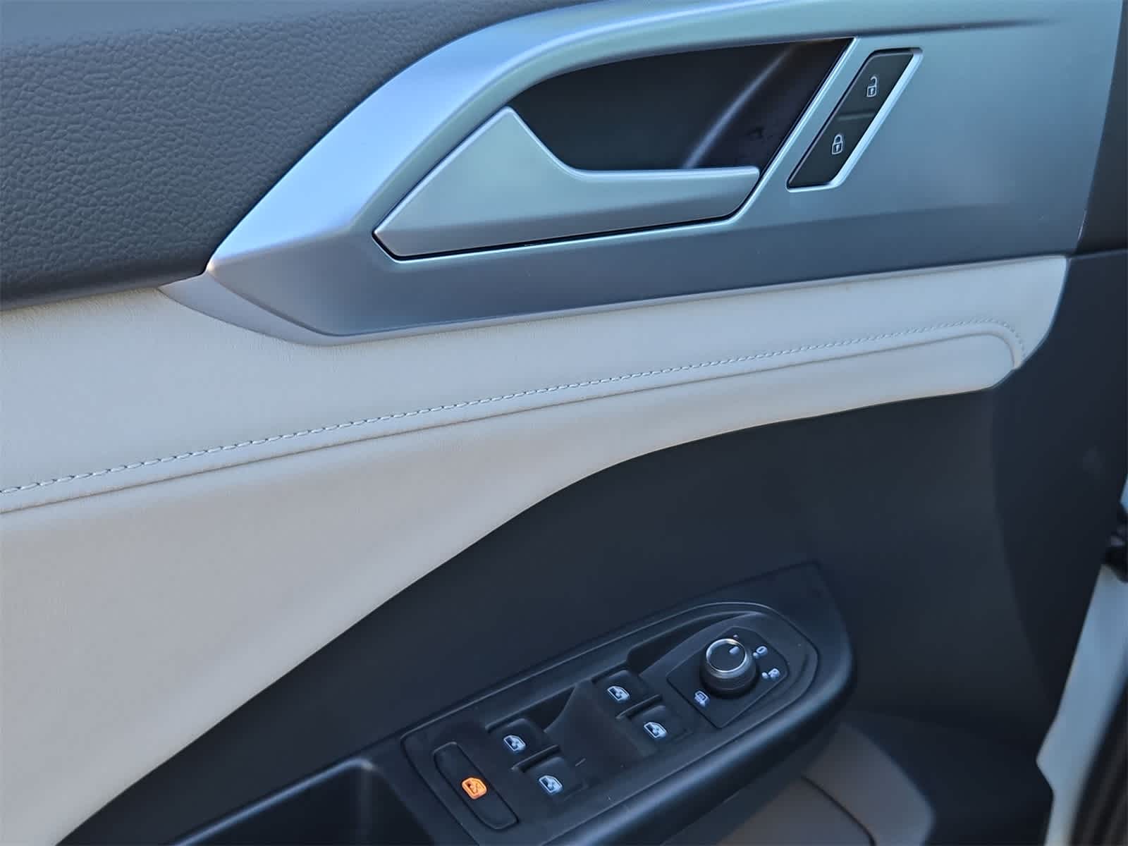 Thumbnail: 2025 Volkswagen Taos - 38