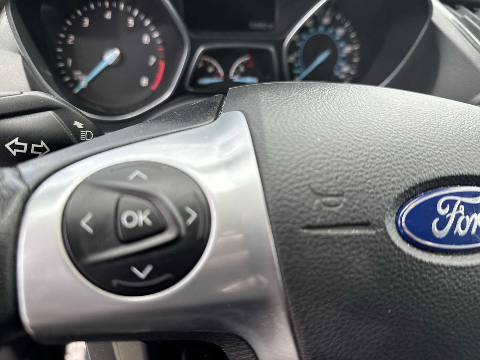 Thumbnail: 2016 Ford Escape - 24