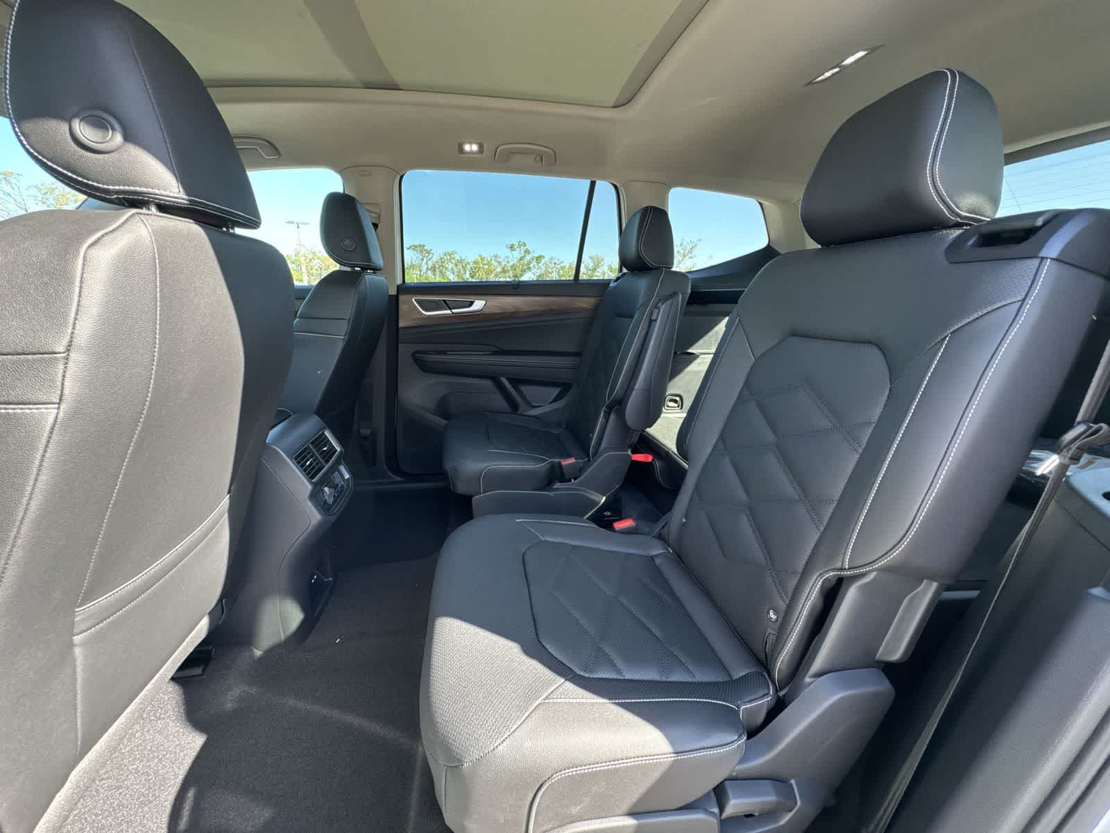 Thumbnail: 2026 Volkswagen Atlas - 19