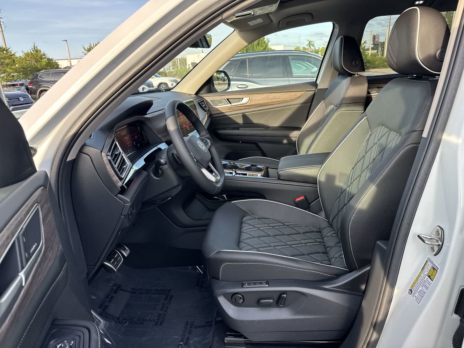 Thumbnail: 2026 Volkswagen Atlas - 15