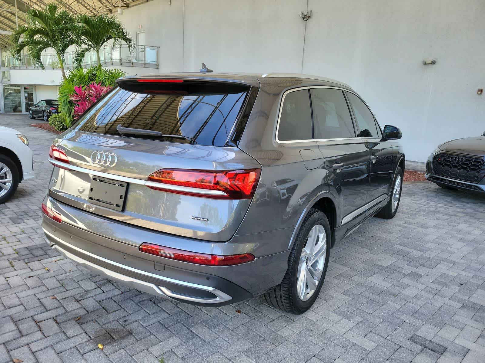 Thumbnail: 2023 Audi Q7 - 8